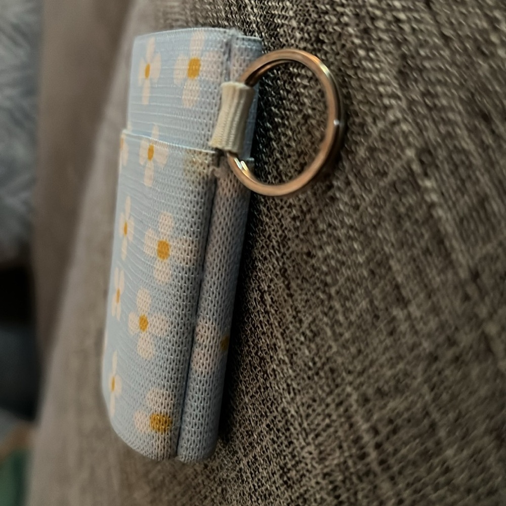 LUNA Thread Wallet - Picture 6 of 6